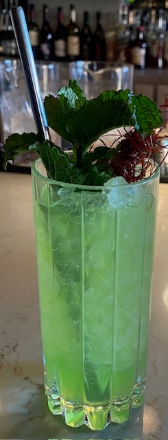 Cocktail at Linny's